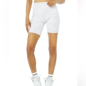 Bandier LILYBOD High Waisted Vapor Short in White Camo - M
